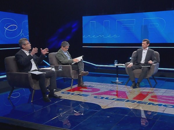 el alcalde de Independencia Gonzalo Durán, y con el Diputado de La Araucanía, Andrés Jouannet, en El País que Queremos