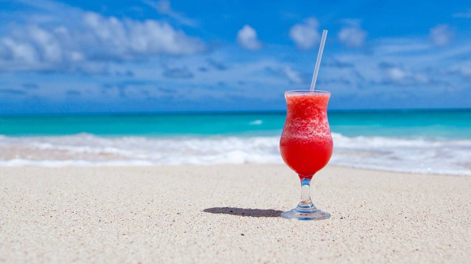 Trago en una playa del caribe.