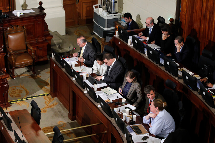 Integrantes de la Comisión Experta en pleno.