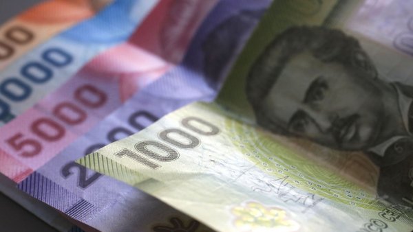 Billetes de 20 mil pesos.