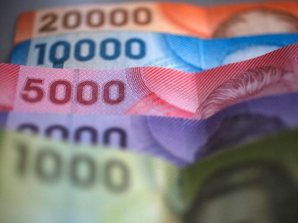 Billetes de 20 mil, 10 mil, 5 mil, 2 mil y mil pesos.