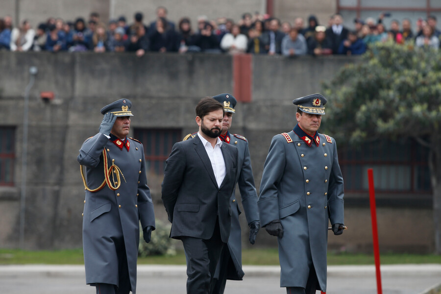 Presidente Boric encabezó ceremonia de juramento a la bandera en la