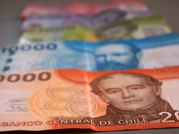 Billetes de 20 mil, 10 mil, mil, 2 mil y 5 mil pesos.