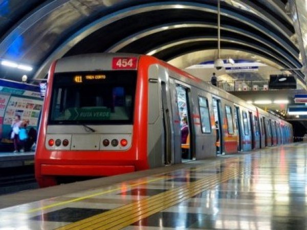 Metro de Santiago.