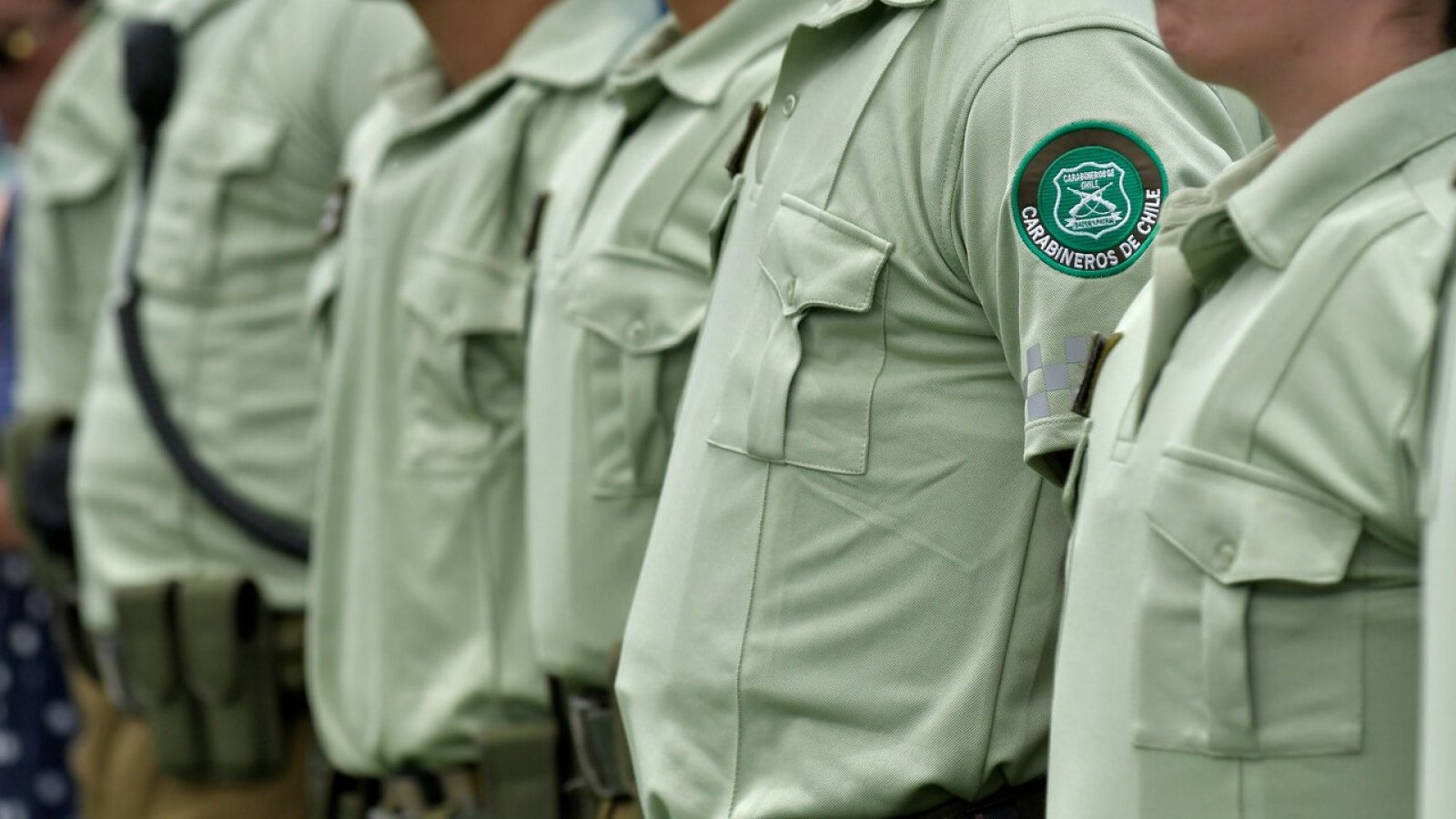 Carabineros uniformados