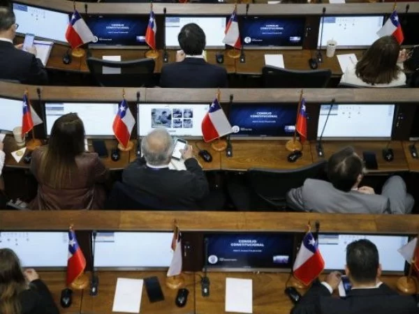 Consejo Constitucional.