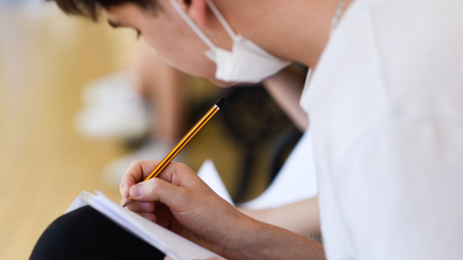 Estudiante rindiendo la PAES