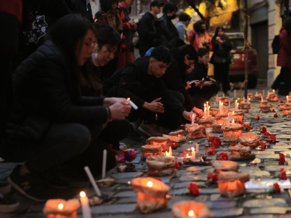 Acto de conmemoración del 11 de septiembre en el ex centro de tortura de Londres 38.
