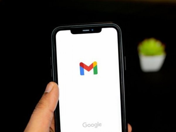 Aplicación de Gmail para traducir texto.