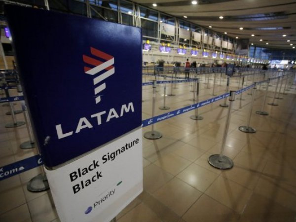 LATAM. Aeropuerto.