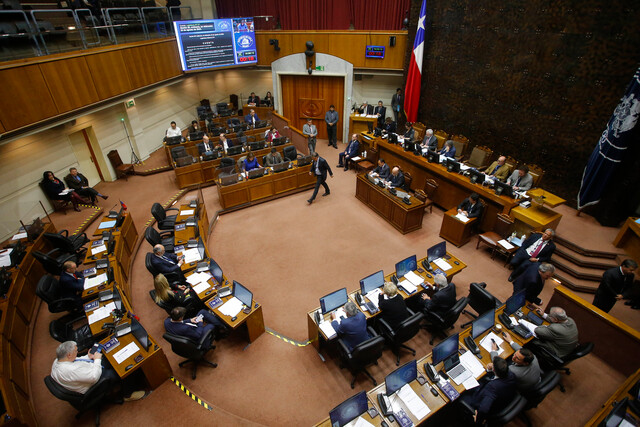 Senado en plena sesión