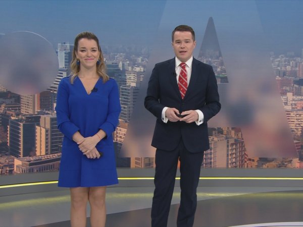 Carla Zunino y Davor Gjuranovic presentando 24 AM