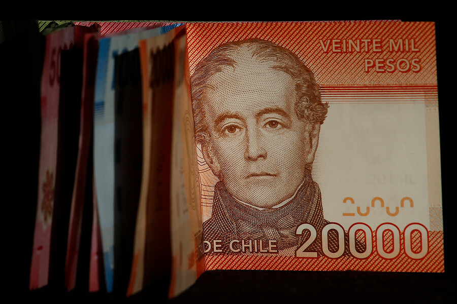 Billetes. Seguro de Cesantía. AFC Chile