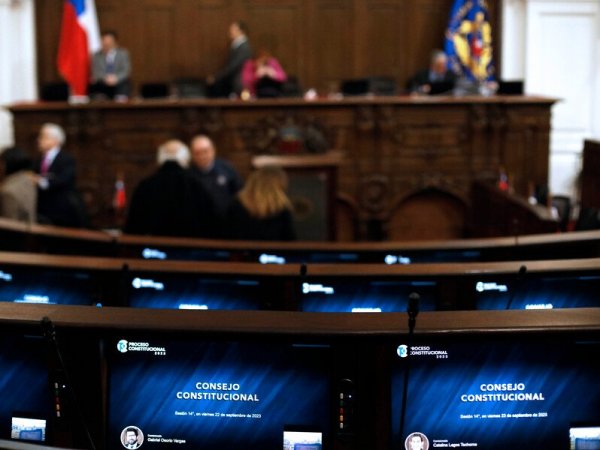 Consejo Constitucional. Pleno.