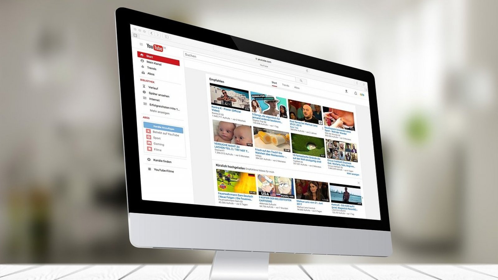 Youtube. Computador con videos.