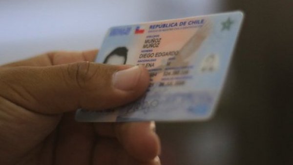 Renovación y reimpresión del carnet de identidad por Internet y app.