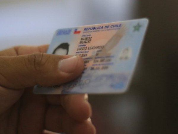 Renovación y reimpresión del carnet de identidad por Internet y app.