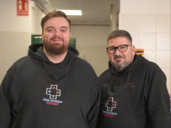 Ibai Llanos crea su propio menú de comida rápida