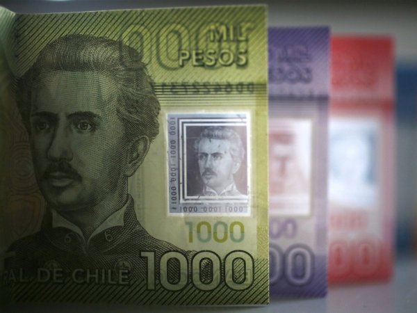 Billetes. Bonos de octubre.