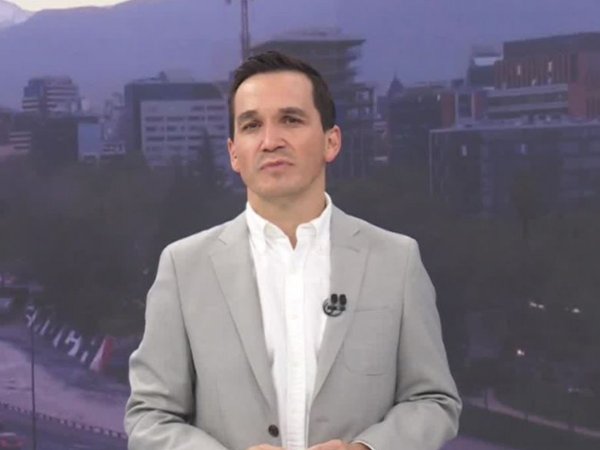 Andrés Vial presentando 24 AM