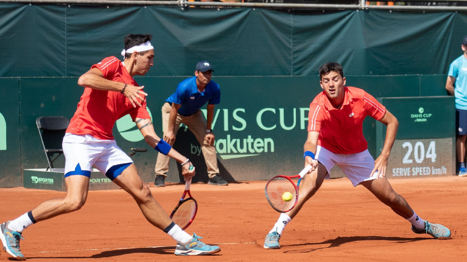 Alejandro Tabilo y Tomás Barrios jugando por Chile