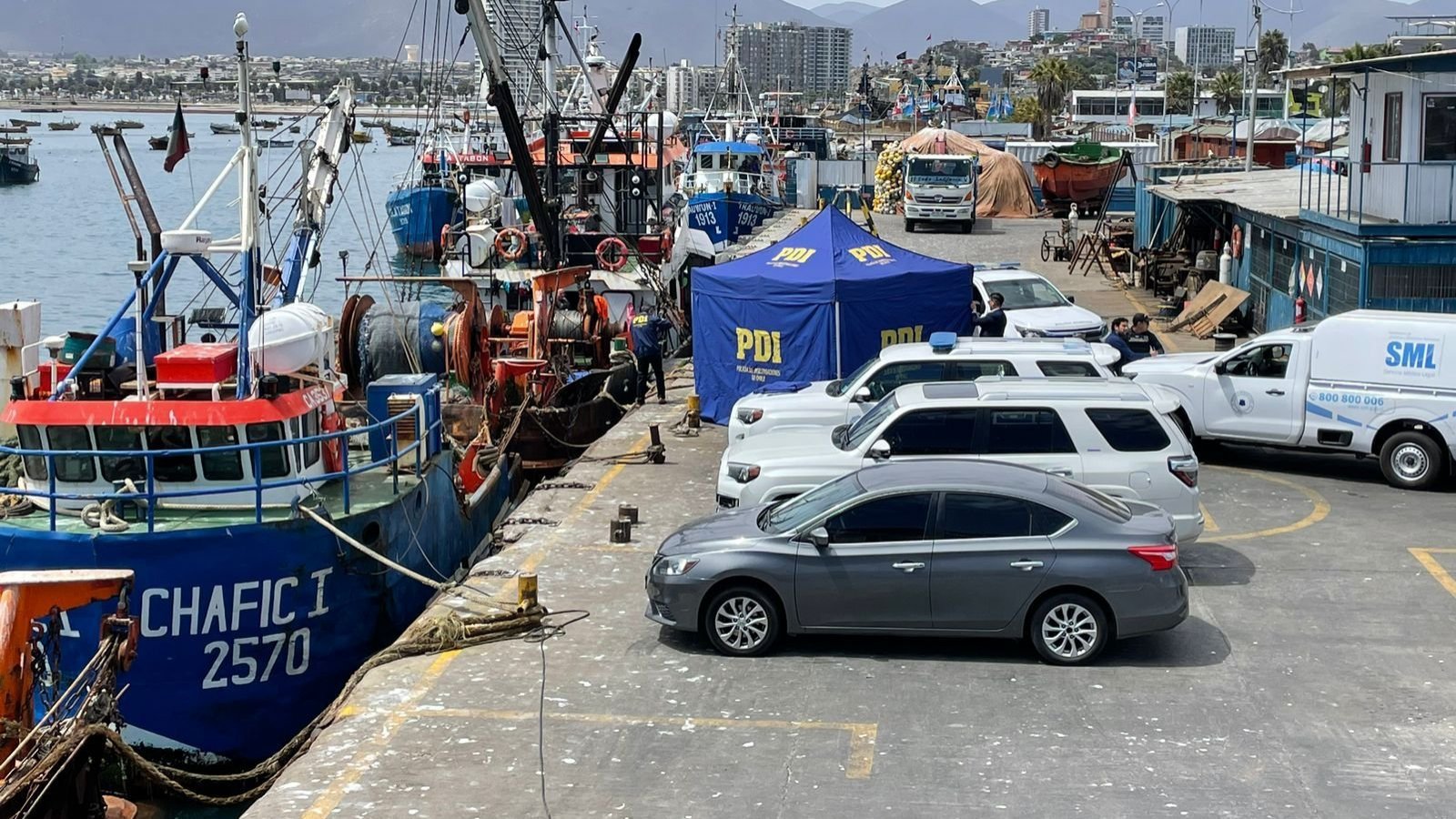 Hallan pierna humana flotando en puerto de Coquimbo