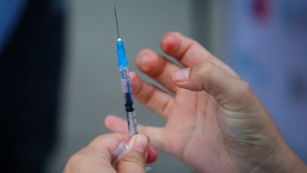 Nueva vacuna contra el COVID-19 coronavirus en Chile. Vacunación en Chile.