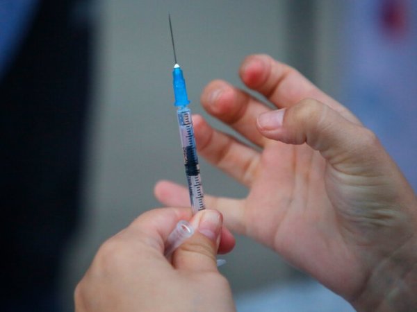 Nueva vacuna contra el COVID-19 coronavirus en Chile. Vacunación en Chile.