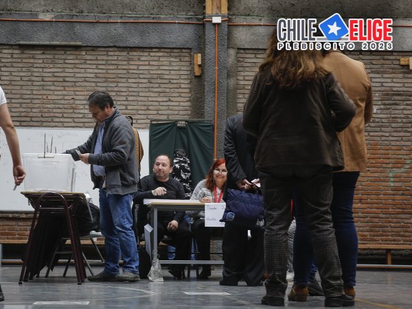 A qué hora abren las mesas Plebiscito 2023.