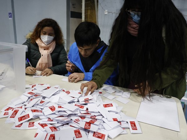 Vocales de mesa plebiscito constitucional. Servel.