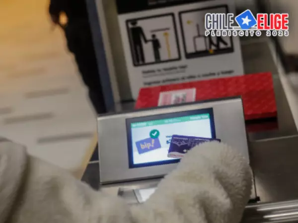 Metro gratuito en Plebiscito: ¿debo llevar mi tarjeta Bip!?