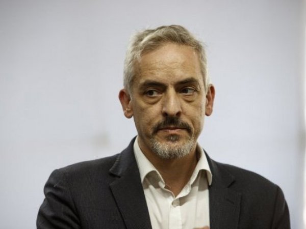 Director de Migraciones Luis Thayer.