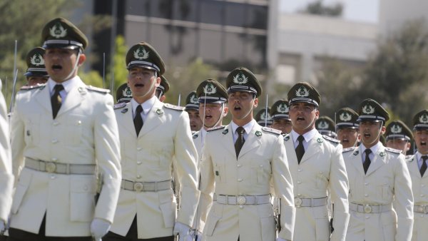Carabineros de Chile. Cuánto gana un carabinero en Chile