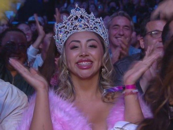 Mención de Álex Ortiz a Naya Fácil.