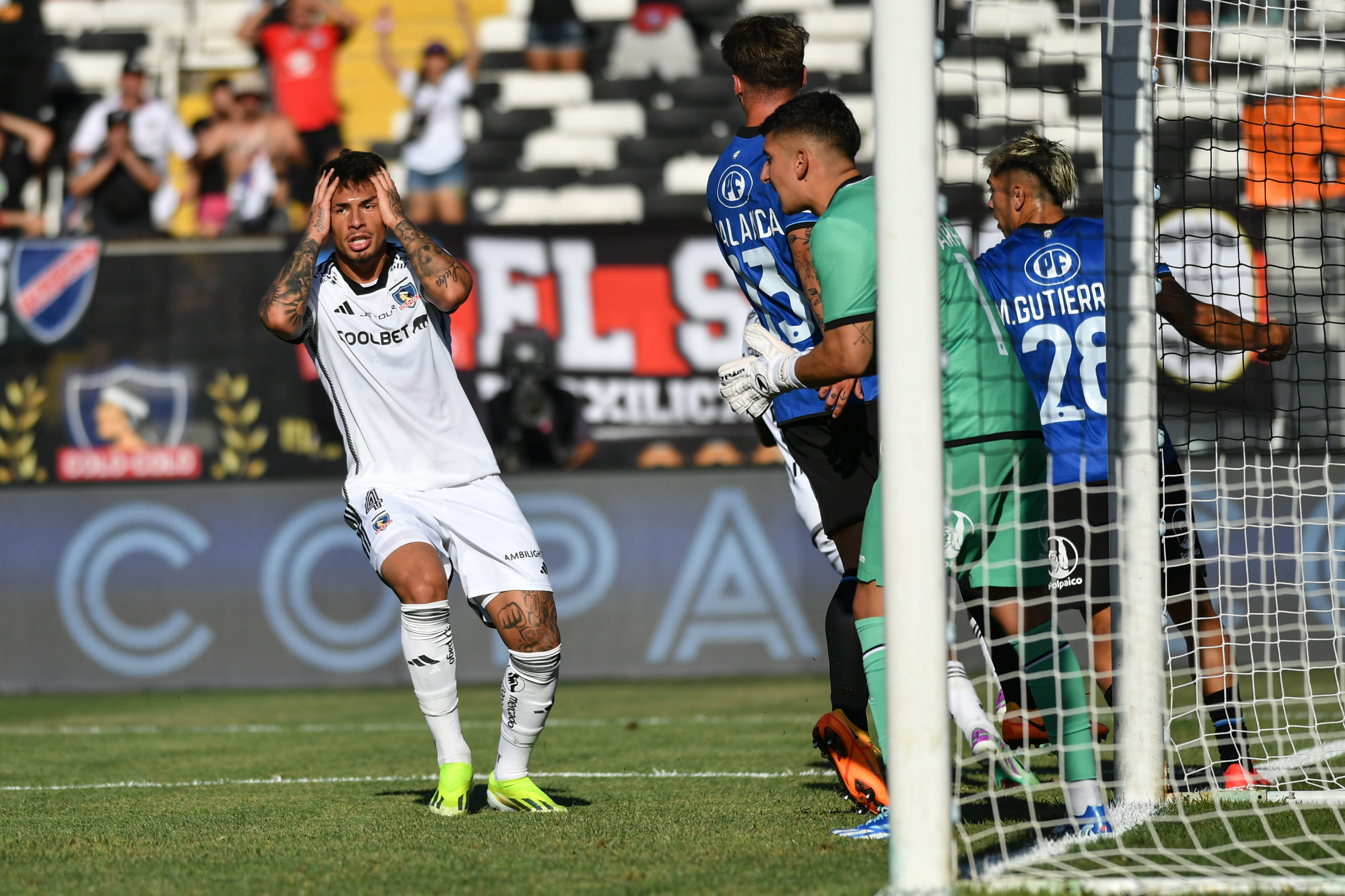 Alan Saldivia frente a Huachipato