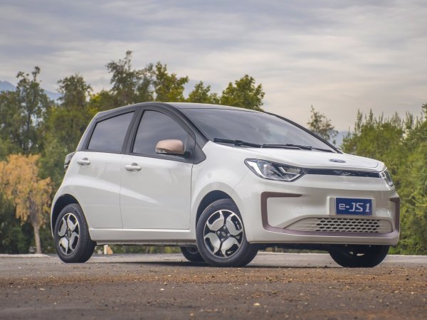 JAC E-JS1