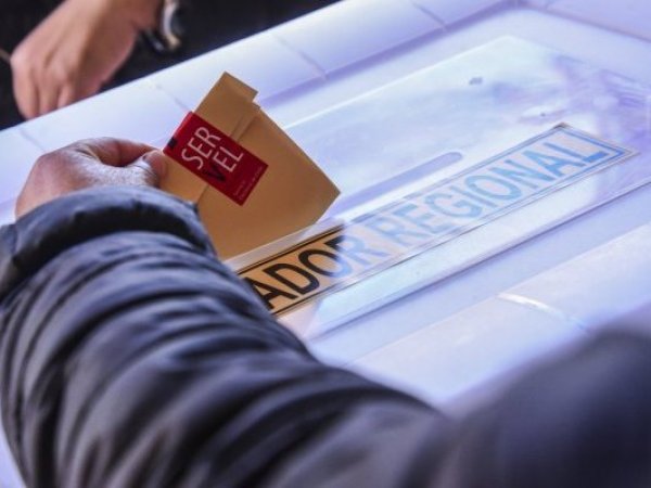 Puedo votar en el extranjero en las elecciones primarias 2024