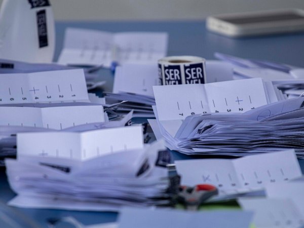 Votos Servel. Voto nulo y blanco.