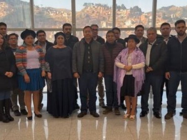 Presidente de Bolivia llama al pueblo a organizarce contra 