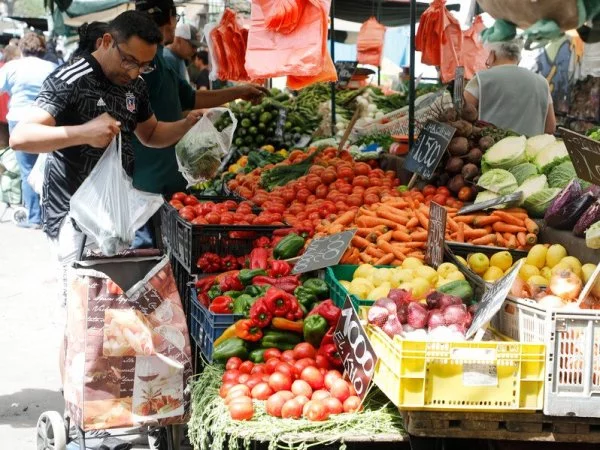 IPC, feria para comprar frutas y verduras.