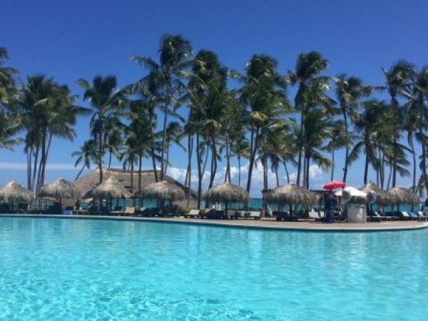 Vuelos baratos, hoteles económicos, y actividades gratuitas en esta guía completa para unas vacaciones memorables y económicas