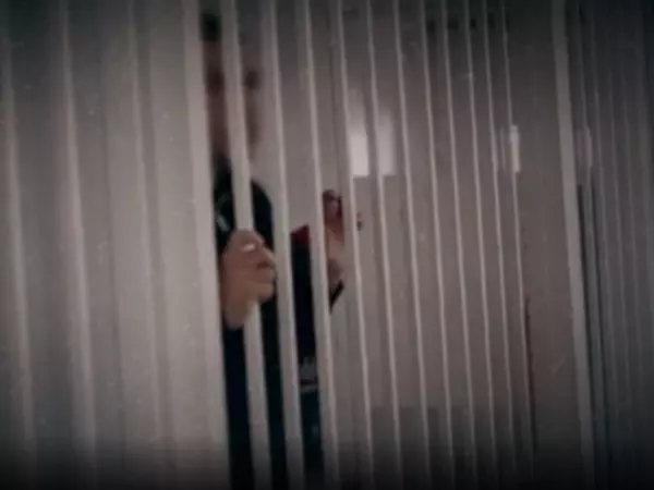 Cárcel y muerte a la espera de un psiquiátrico