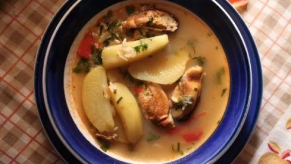 Caldo de choritos