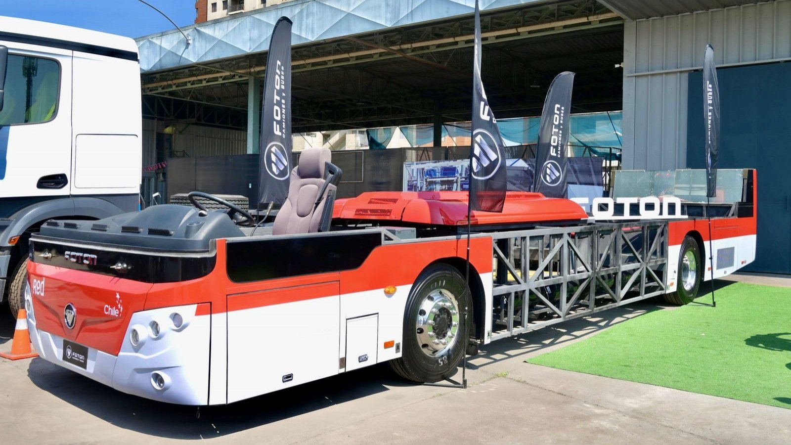 Foton inauguró en Chile su centro de capacitación para vehículos eléctricos