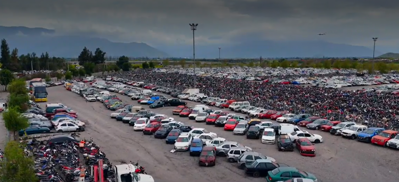 Aparcaderos: el enigma de los autos abandonados