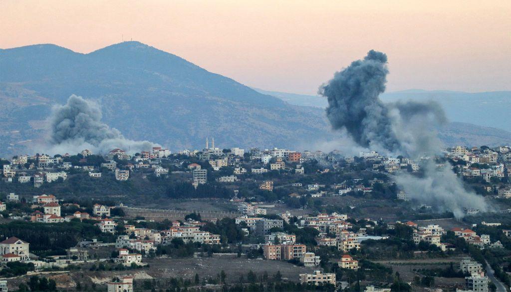 Humo de explosiones en Líbano