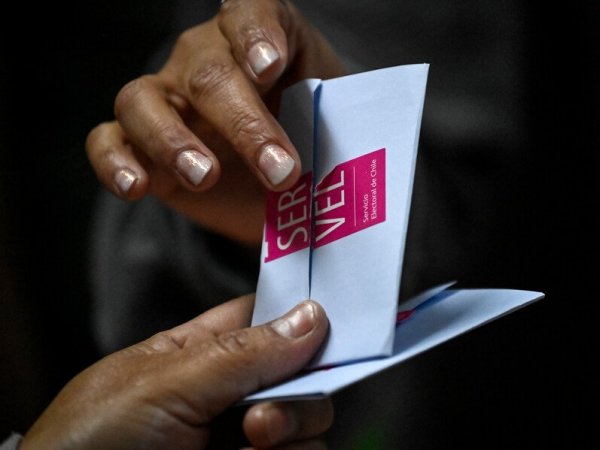 Voto Servel. Segunda vuelta de gobernadores,