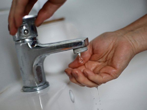 Agua de la llave. Cuentas del agua de Aguas Andinas