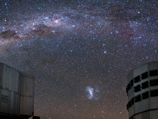 Observatorio Paranal en el Desierto de Atacama, bajo los cielos más oscuros del mundo.