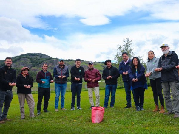 Equipo de INIA Tamel Aike presenta avances en la transformación de orujo de cebada en alimento ganadero.